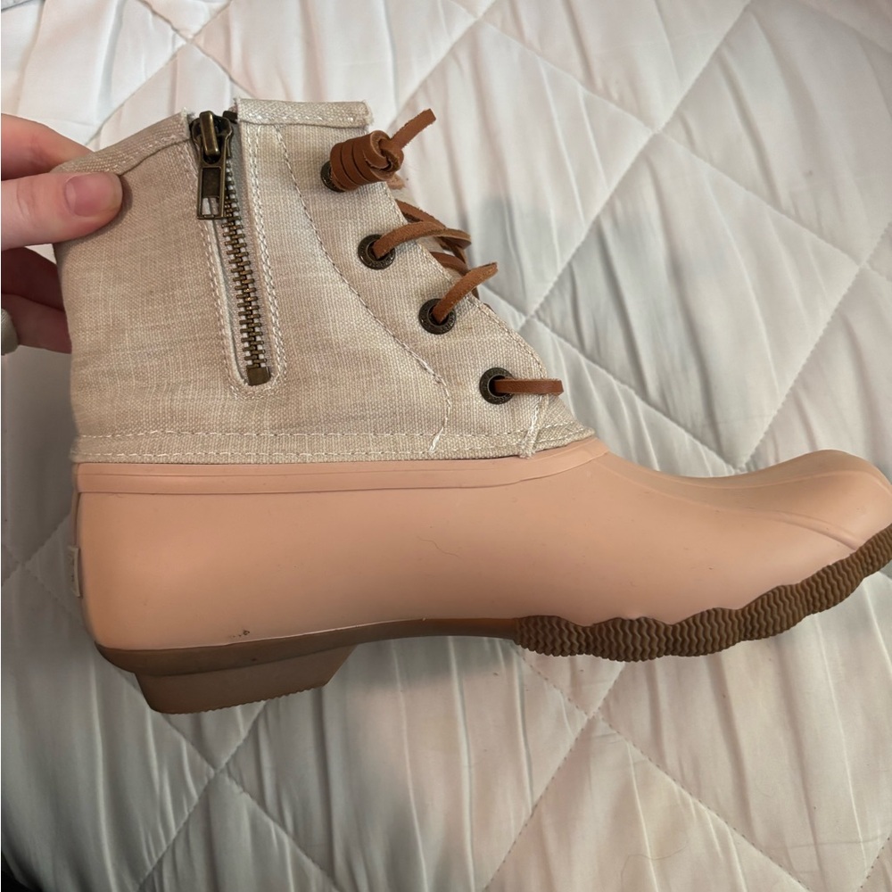 Sperry Beige and Tan Winter Boots